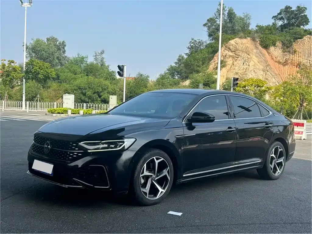 Volkswagen Passat — фото 2