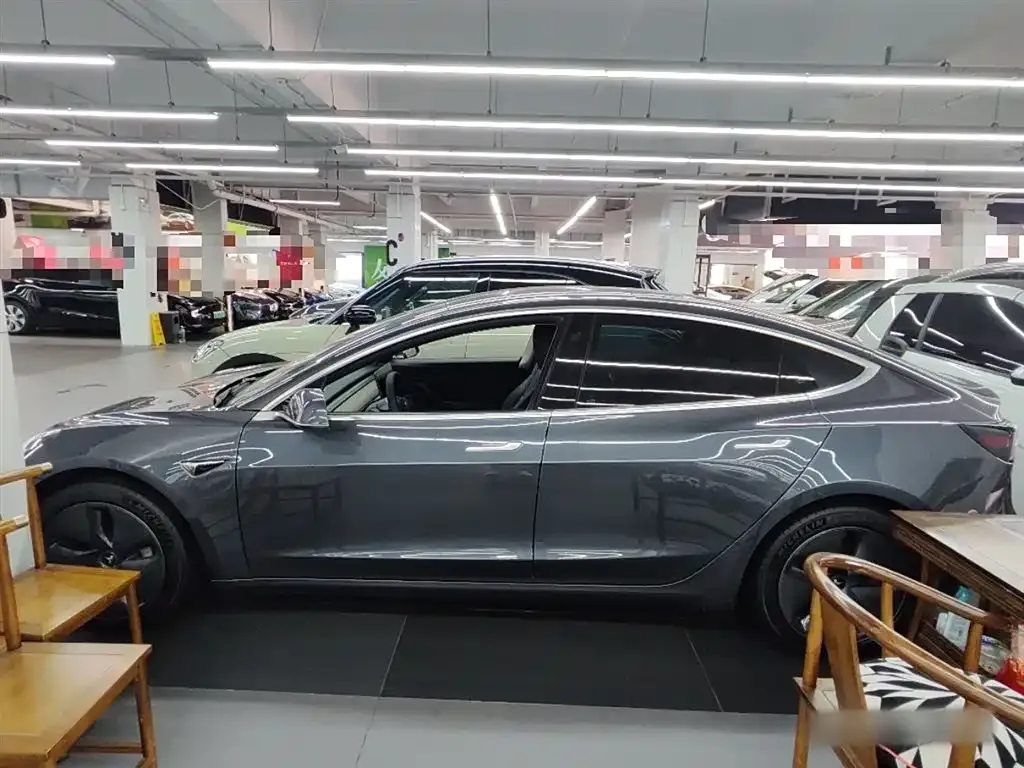 Tesla Model 3 — фото 6