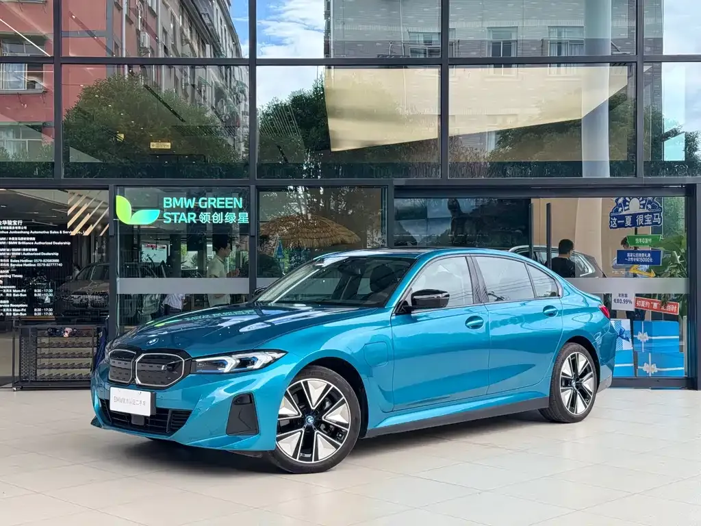 BMW i3 — фото 1