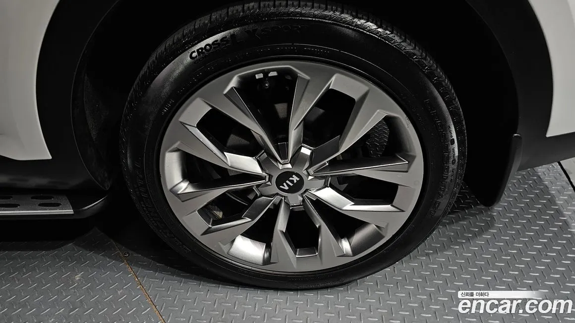 Kia Sorento — фото 5