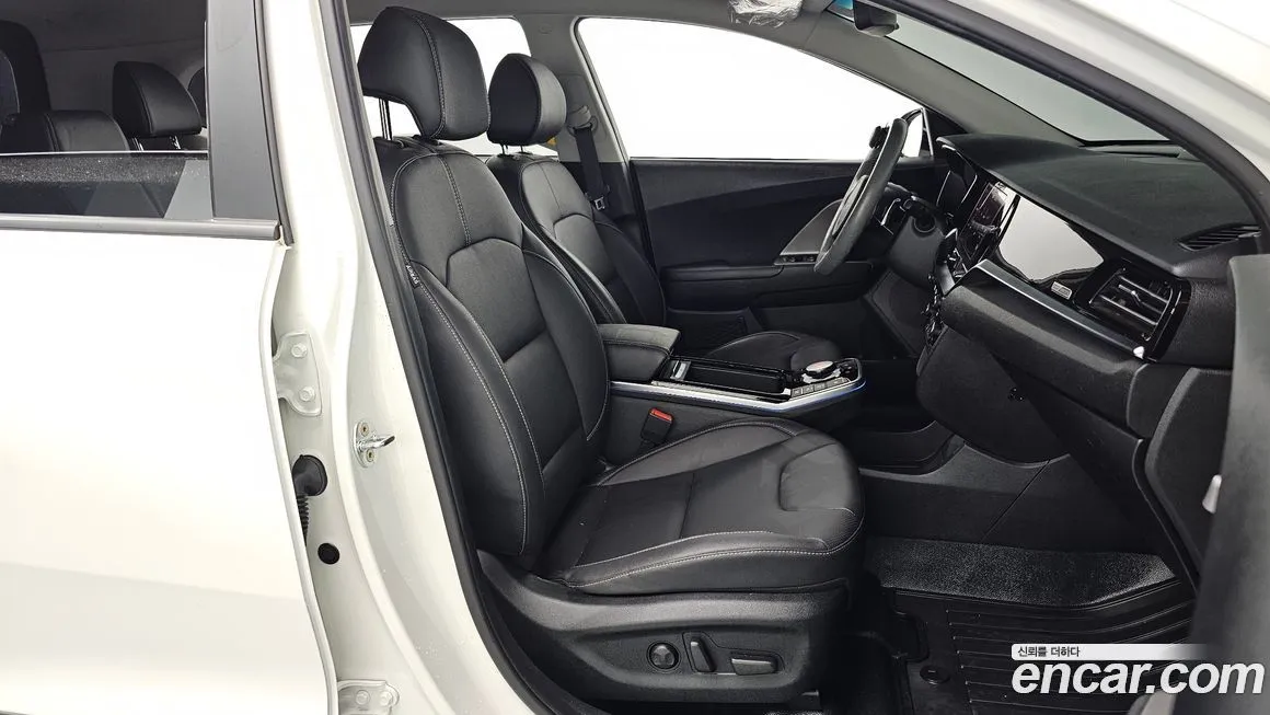 Kia Niro — фото 10