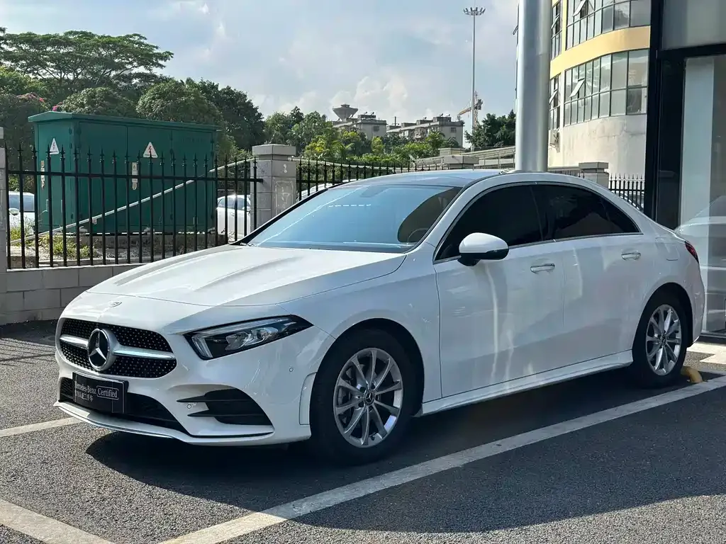 Mercedes-Benz A-Class — фото 1