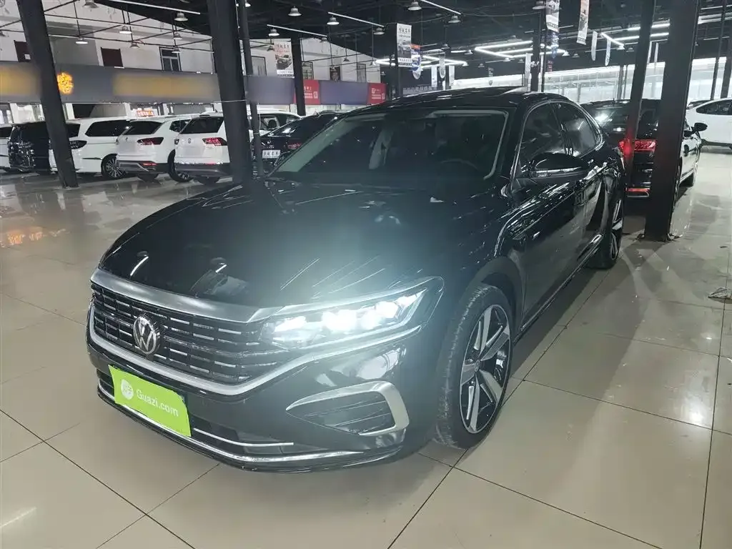 Volkswagen Passat — фото 1