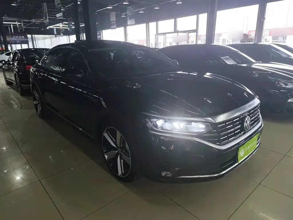 Volkswagen Passat — фото 4