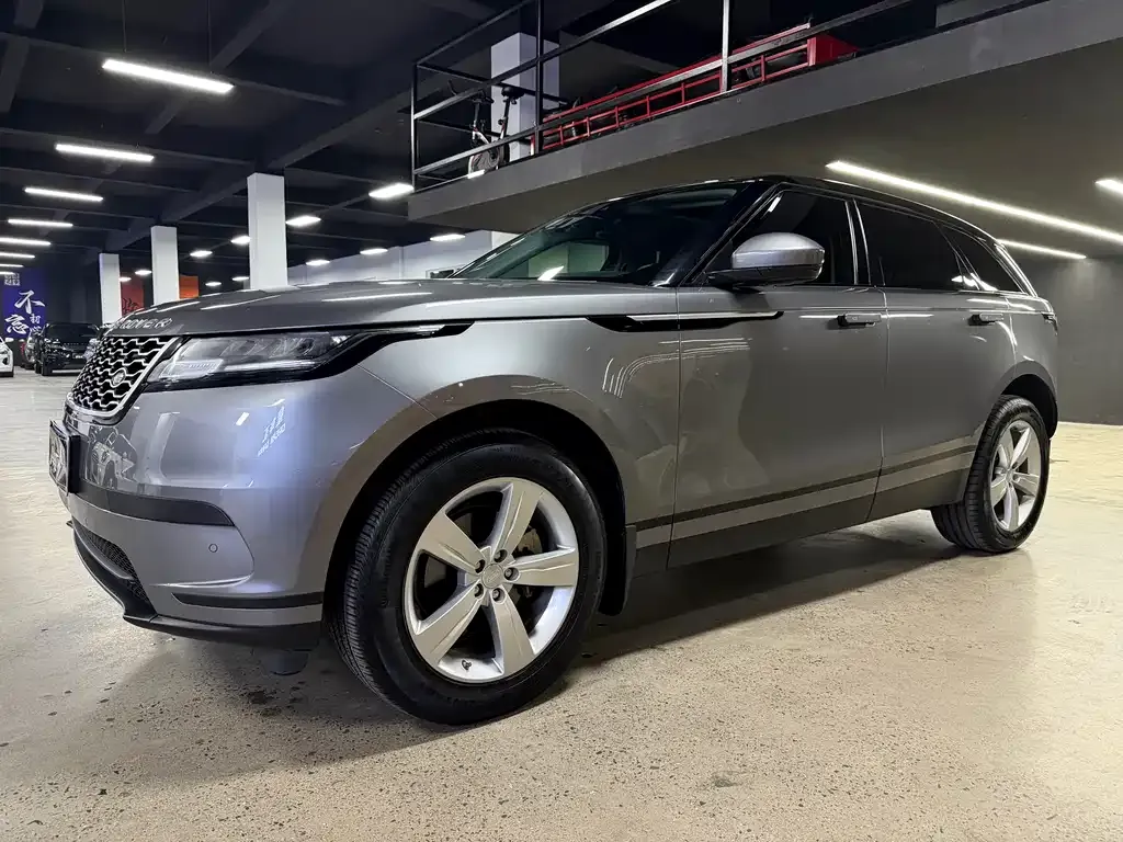 Land Rover Velar — фото 1