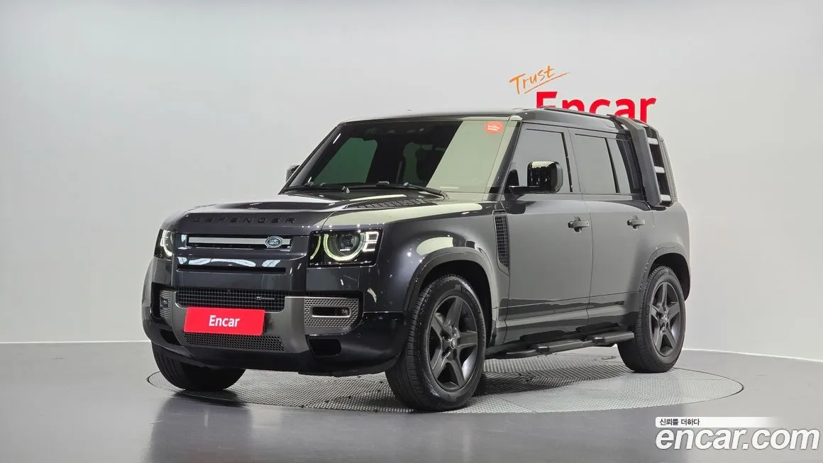 Land Rover Defender — фото 1