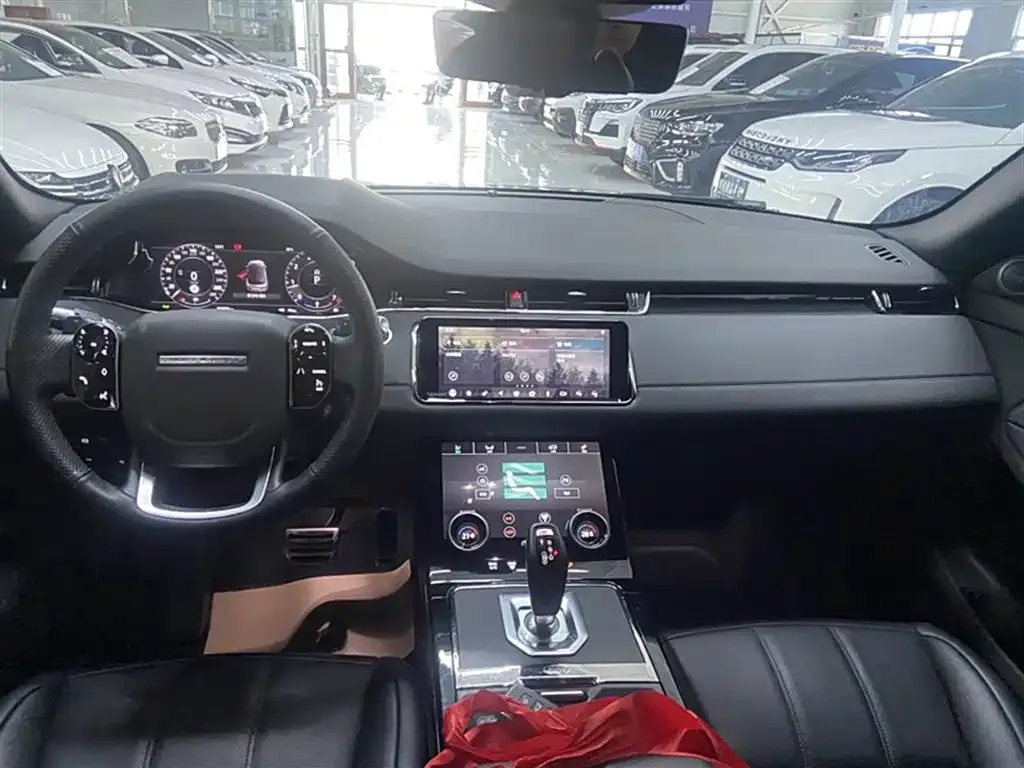 Land Rover Evoque — фото 10