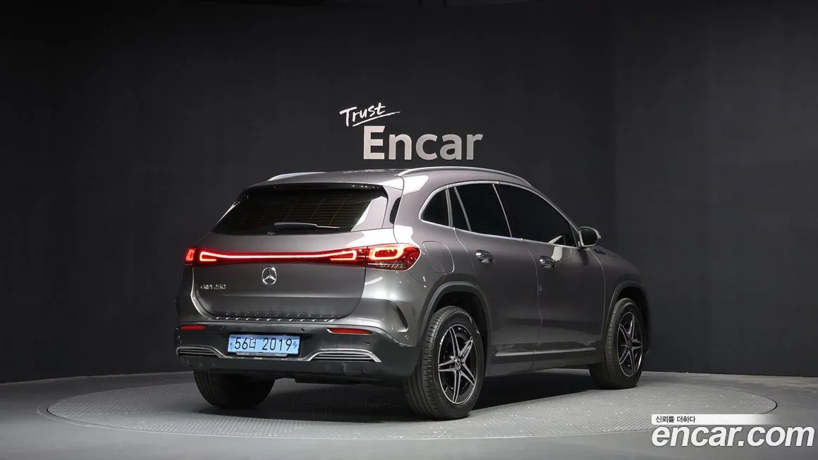 Mercedes-Benz EQA — фото 2