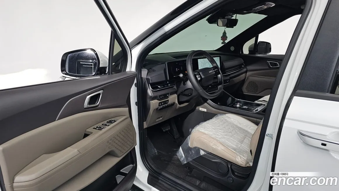 Kia Carnival — фото 10