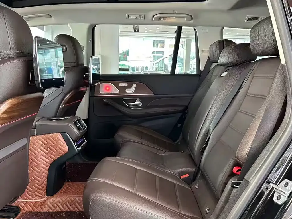 Mercedes-Benz GLS — фото 10
