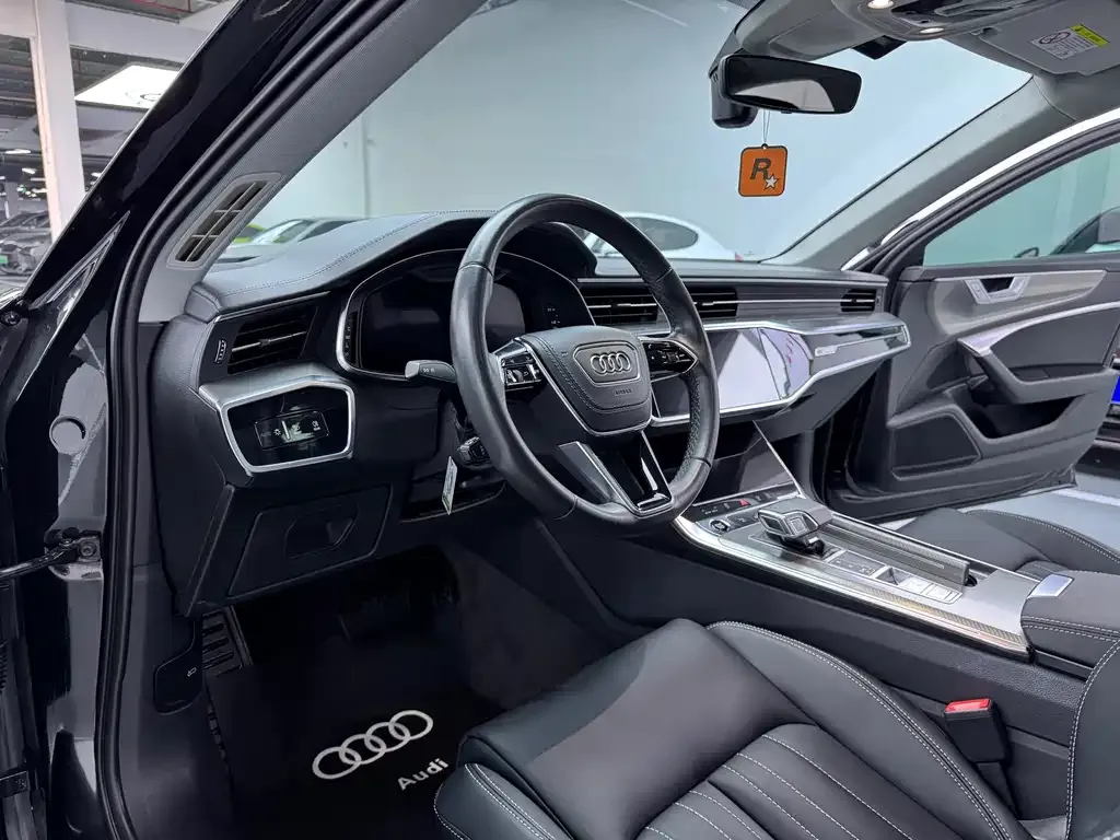 Audi A6L — фото 5