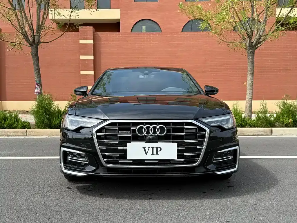 Audi A6L — фото 2