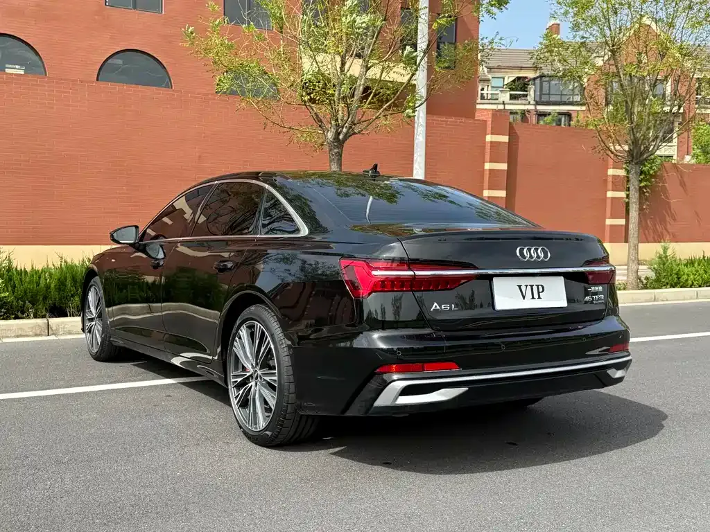 Audi A6L — фото 4