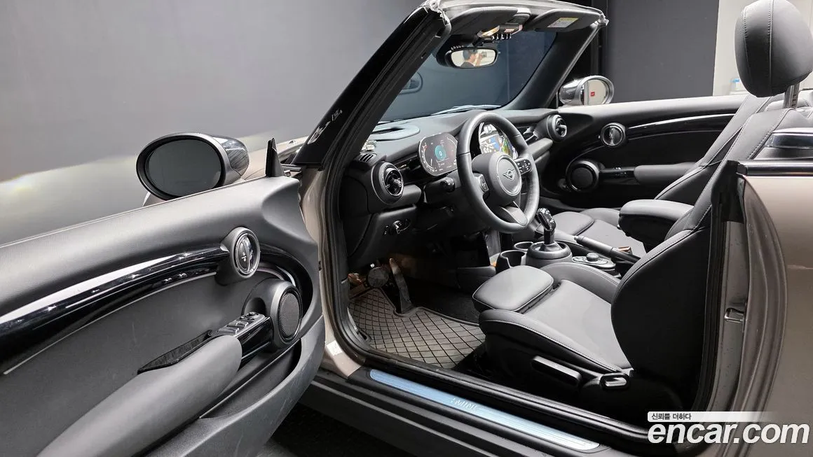 Mini Cooper Convertible — фото 10