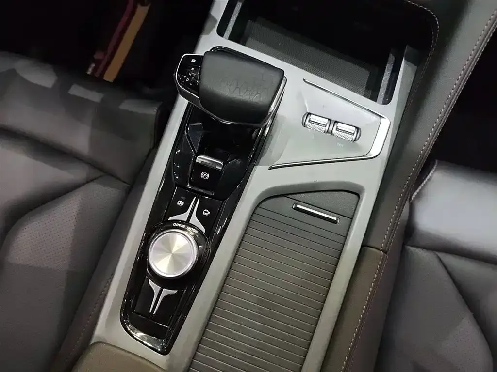 Changan CS75 PLUS — фото 10
