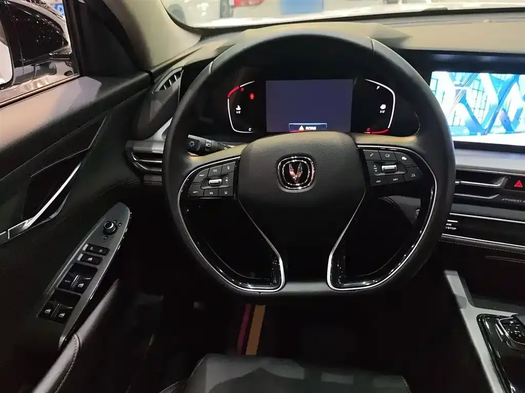 Changan CS75 PLUS — фото 4