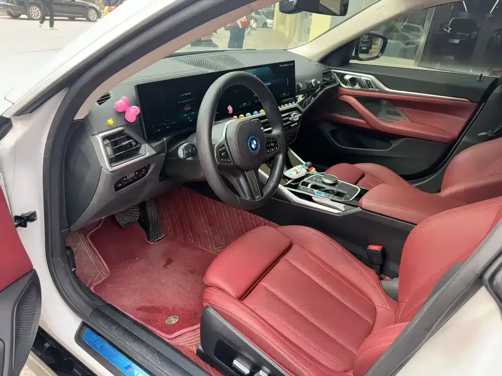 BMW i4 — фото 3