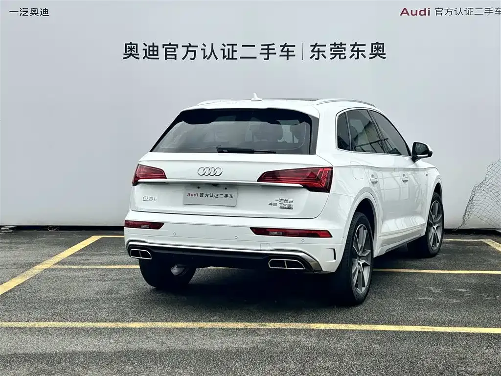 Audi Q5L — фото 4