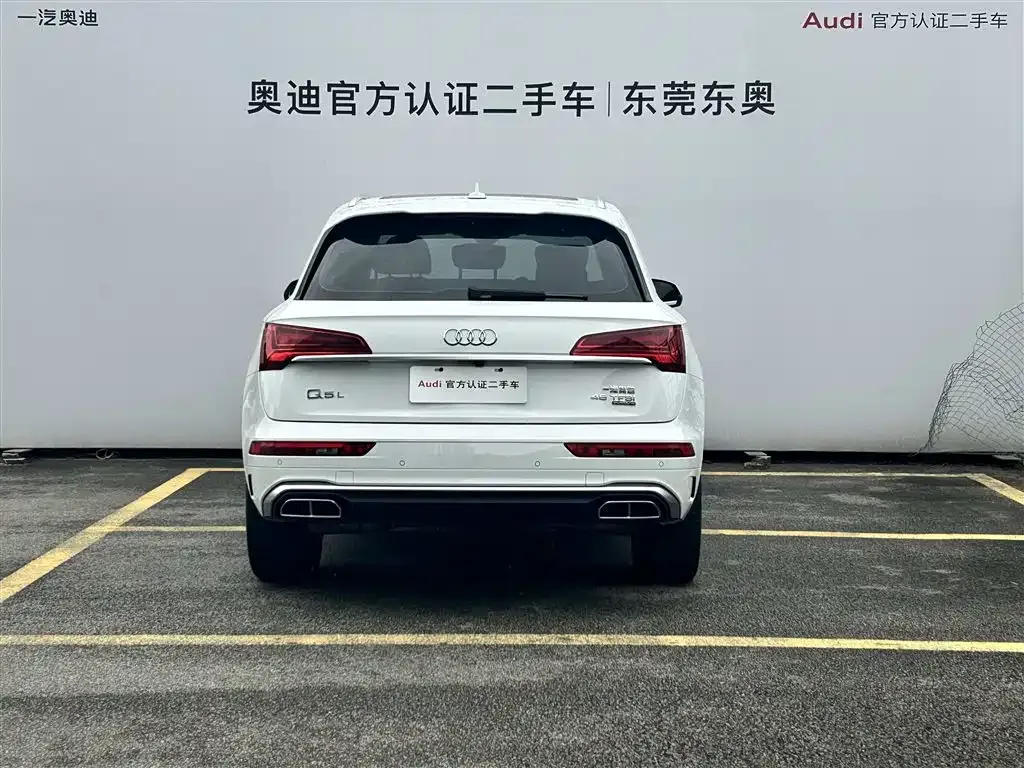Audi Q5L — фото 5
