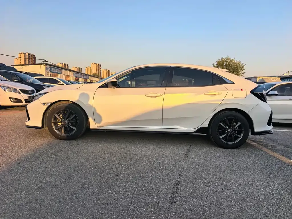Honda Civic — фото 9