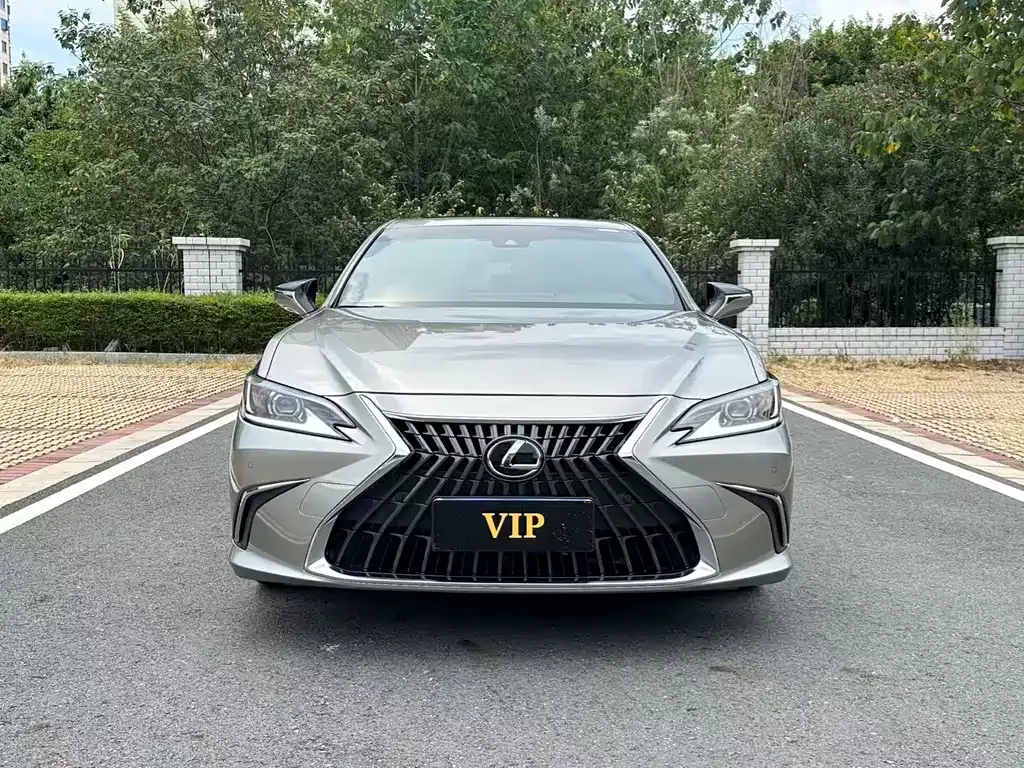 Lexus ES — фото 2