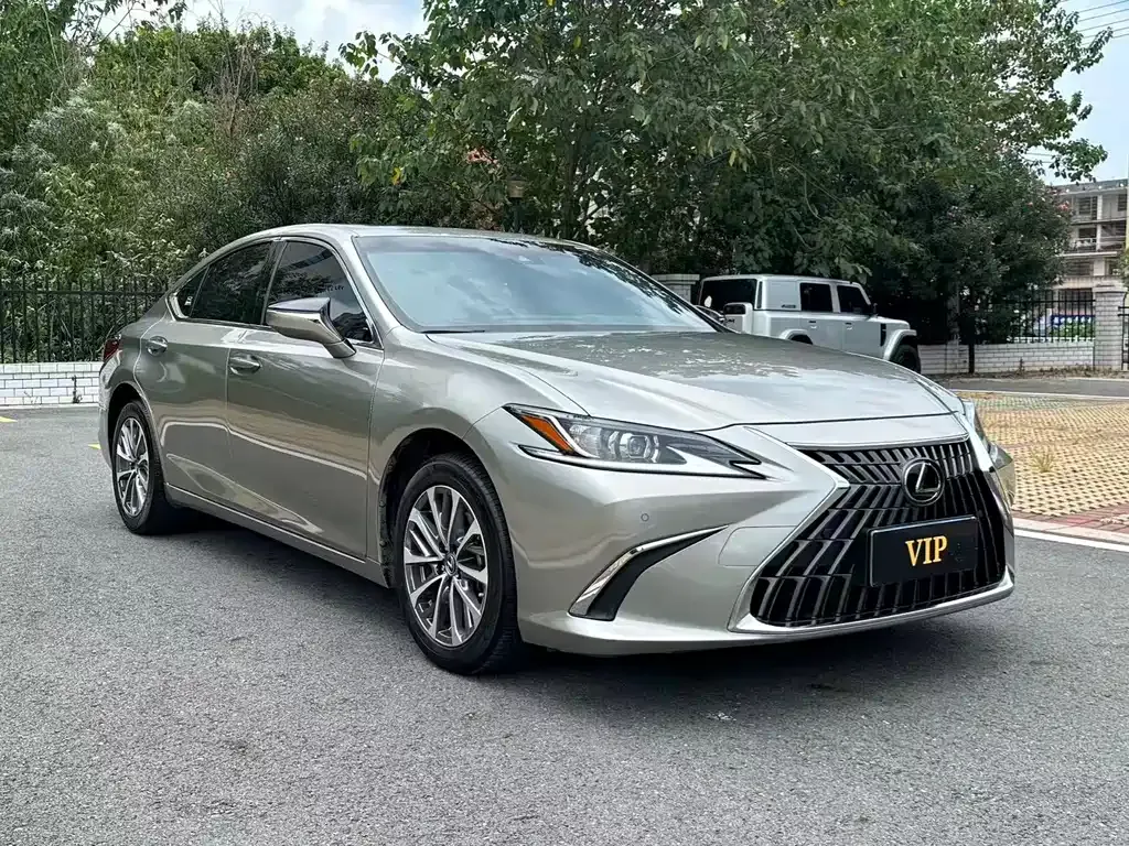 Lexus ES — фото 3
