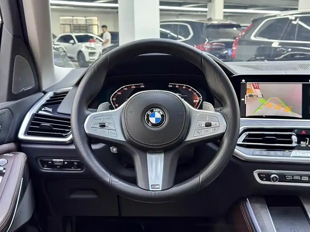 BMW X5 — фото 10