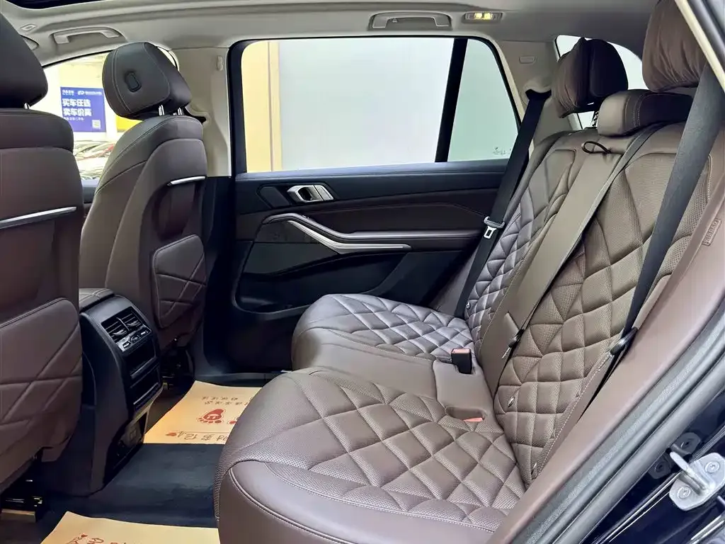 BMW X5 — фото 7