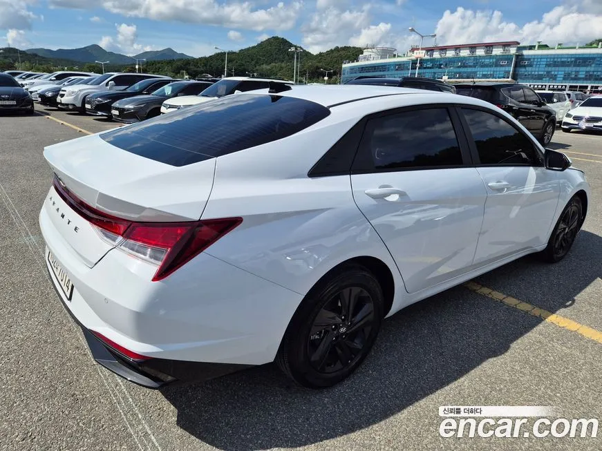 Hyundai AVANTE — фото 6