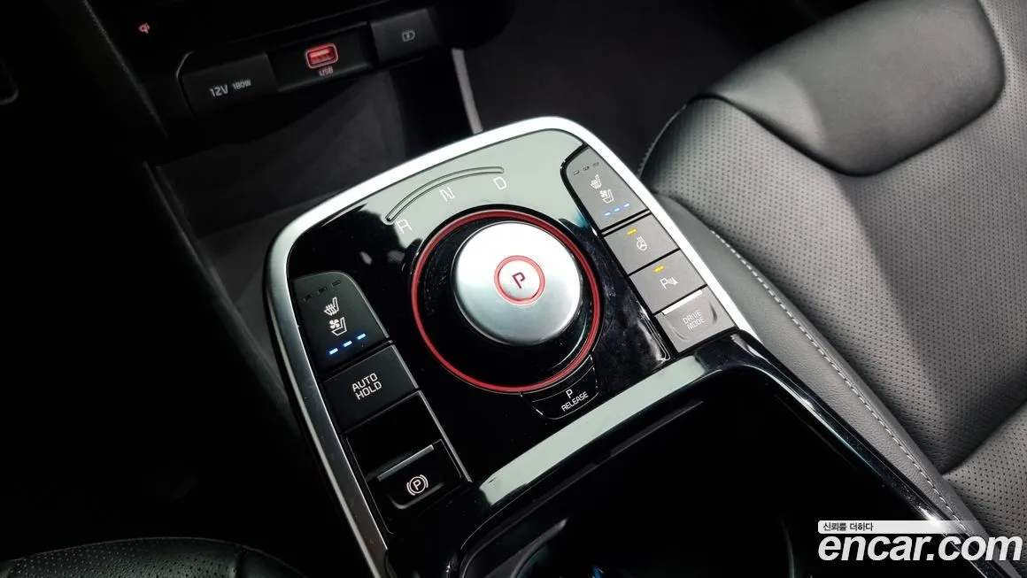 Kia Niro — фото 9