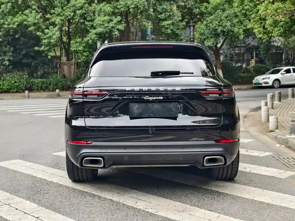 Porsche Cayenne Hybrid — фото 4