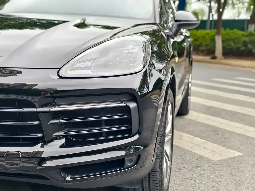 Porsche Cayenne Hybrid — фото 7