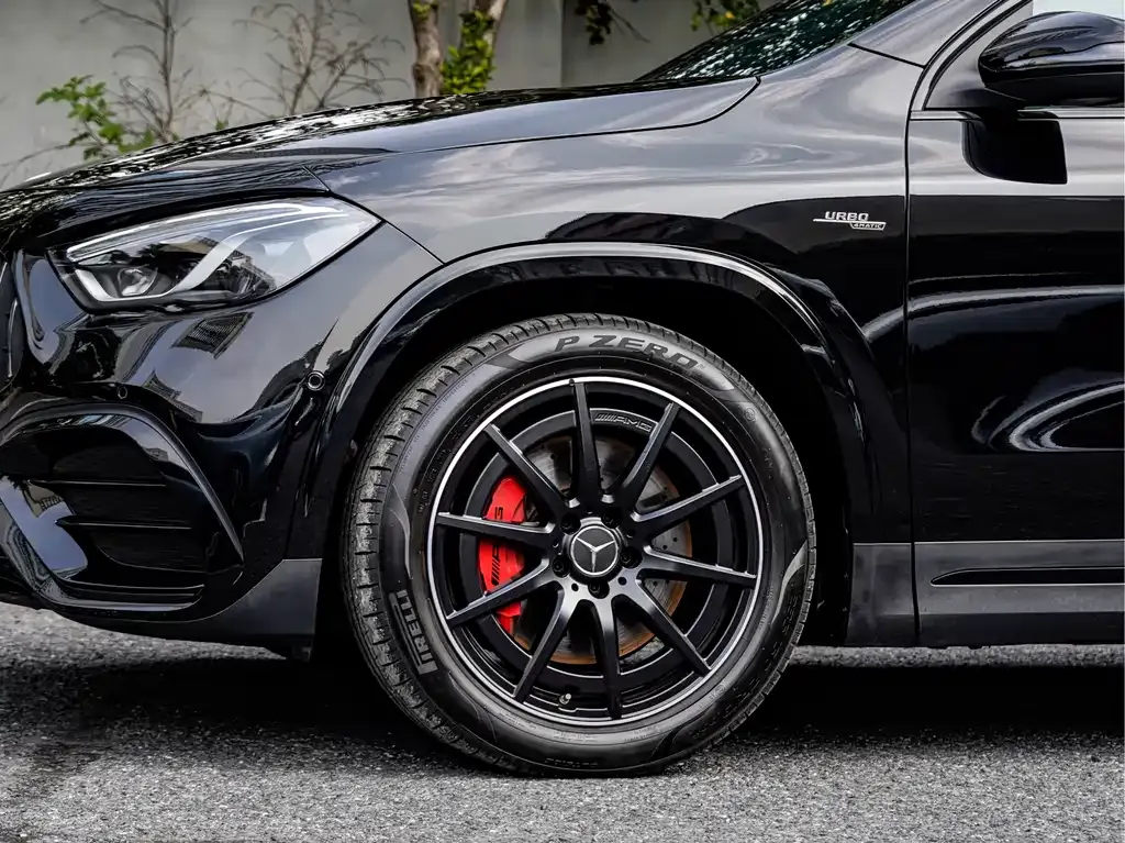 Mercedes-Benz GLA AMG — фото 9