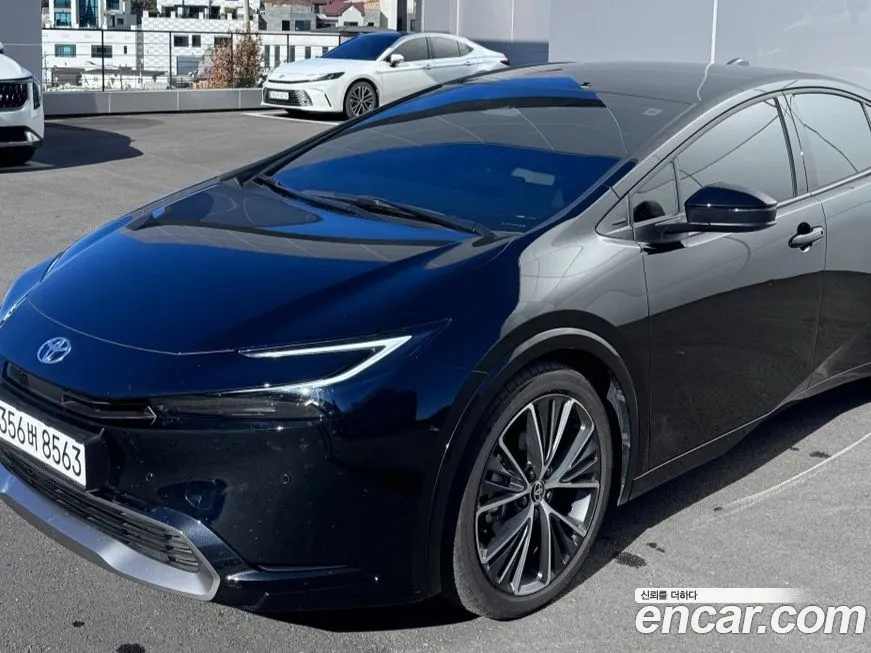 Toyota Prius — фото 1