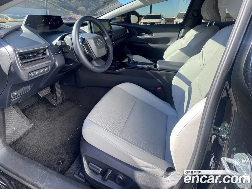 Toyota Prius — фото 10