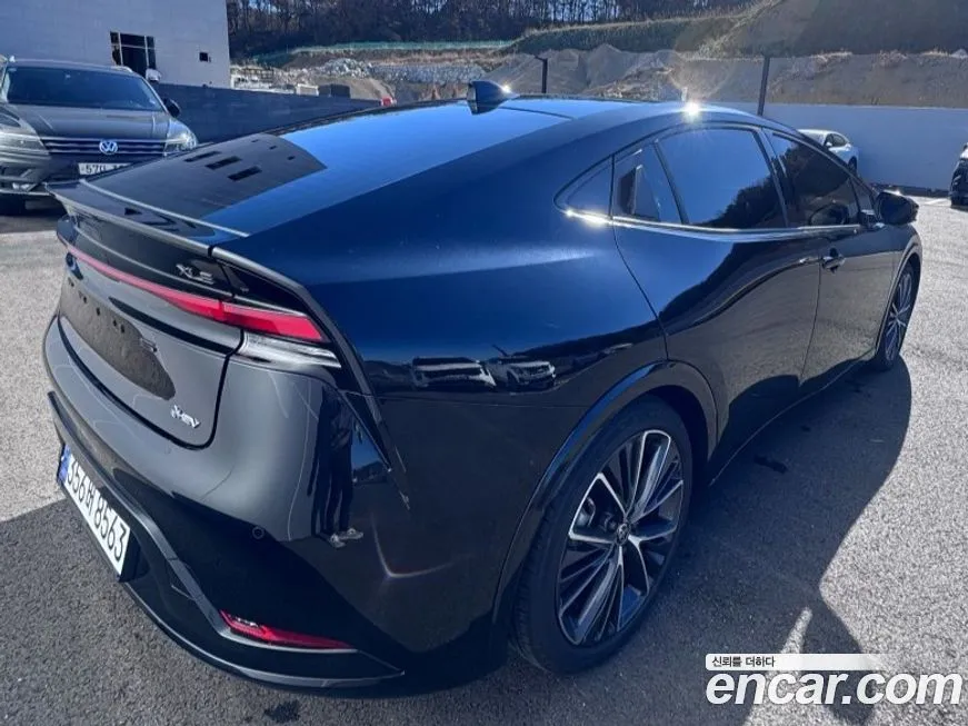 Toyota Prius — фото 2