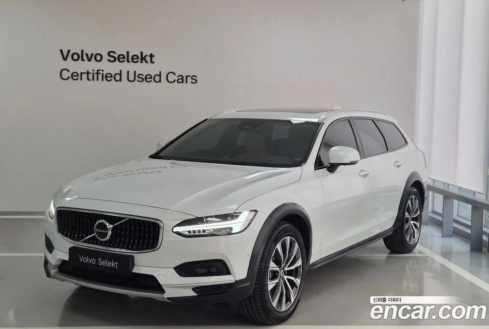 Volvo V90 — фото 1