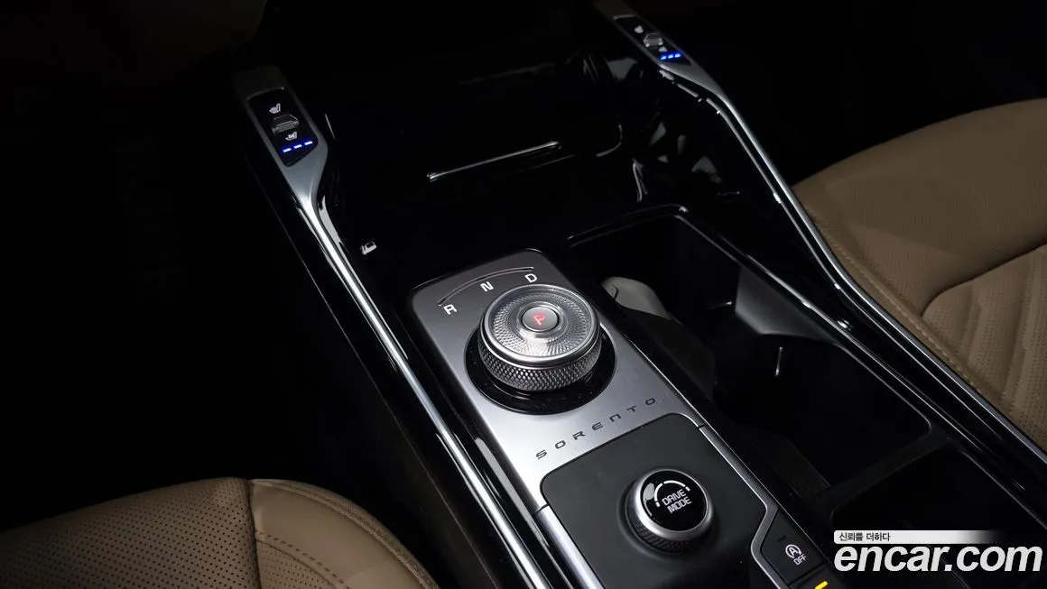 Kia Sorento — фото 9