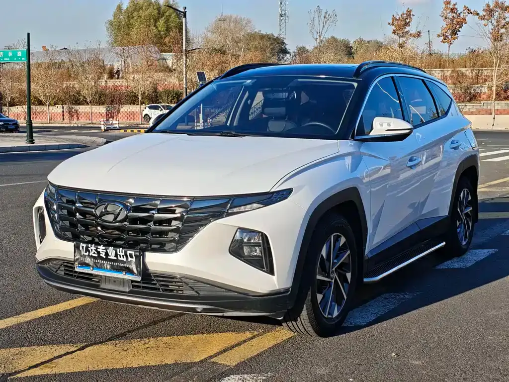 Hyundai Tucson — фото 1