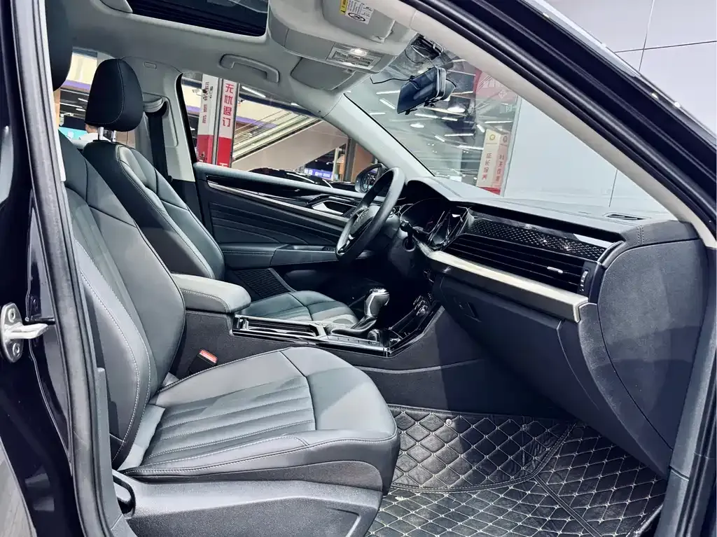 Volkswagen Passat — фото 10