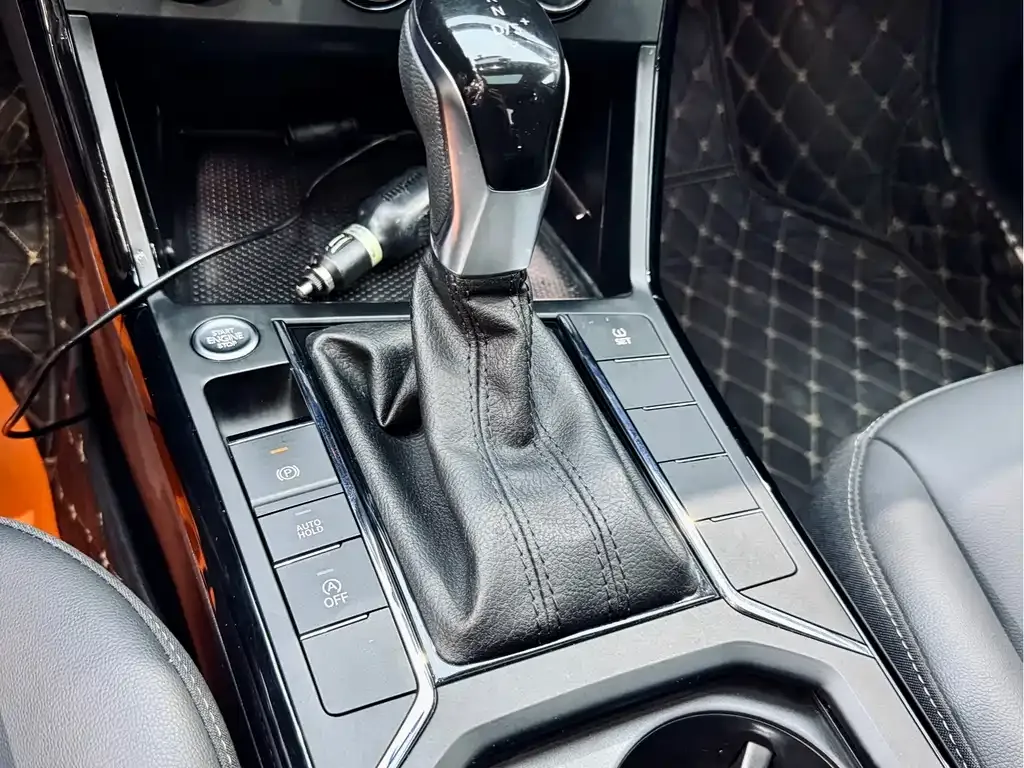 Volkswagen Passat — фото 9