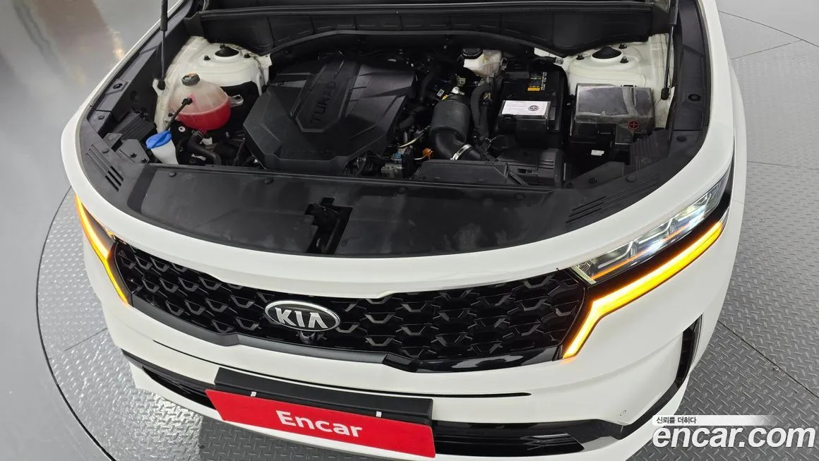 Kia Sorento — фото 6