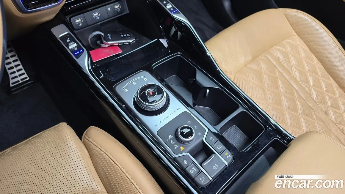Kia Sorento — фото 9