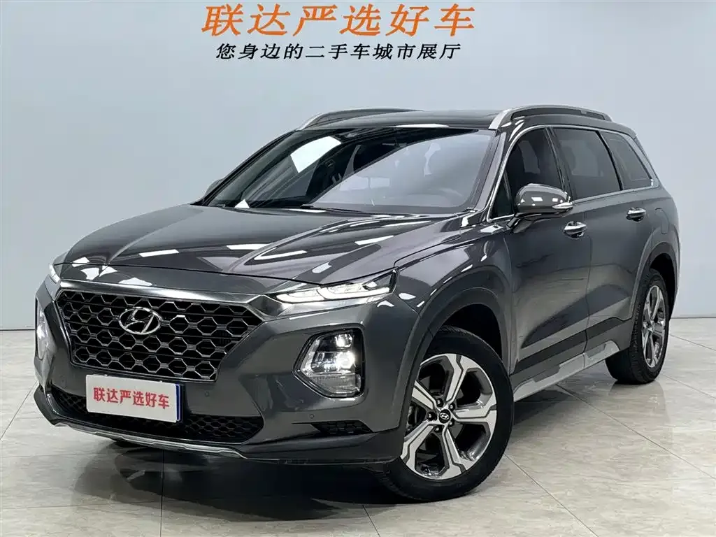 Hyundai Santa Fe — фото 1