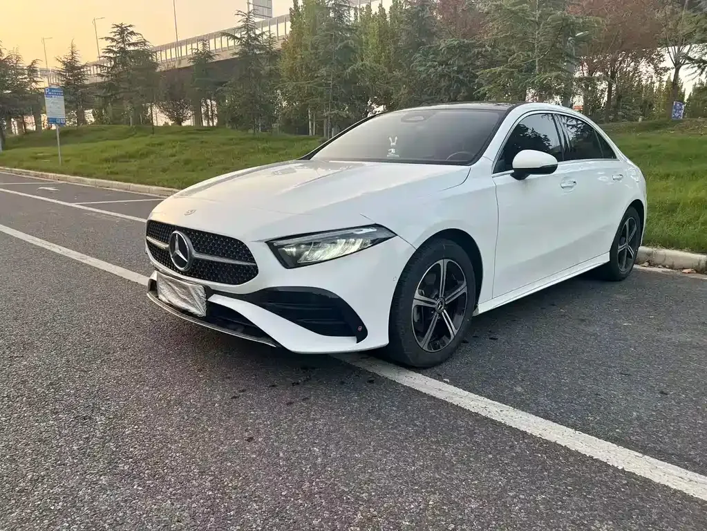 Mercedes-Benz A-Class — фото 1
