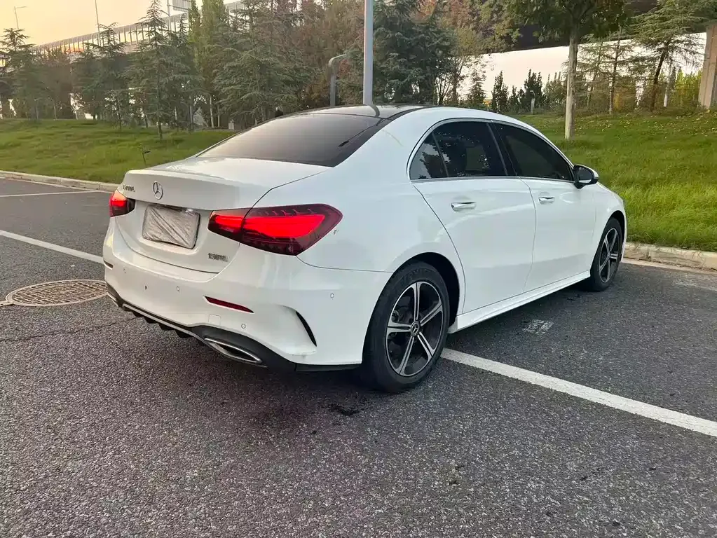 Mercedes-Benz A-Class — фото 9