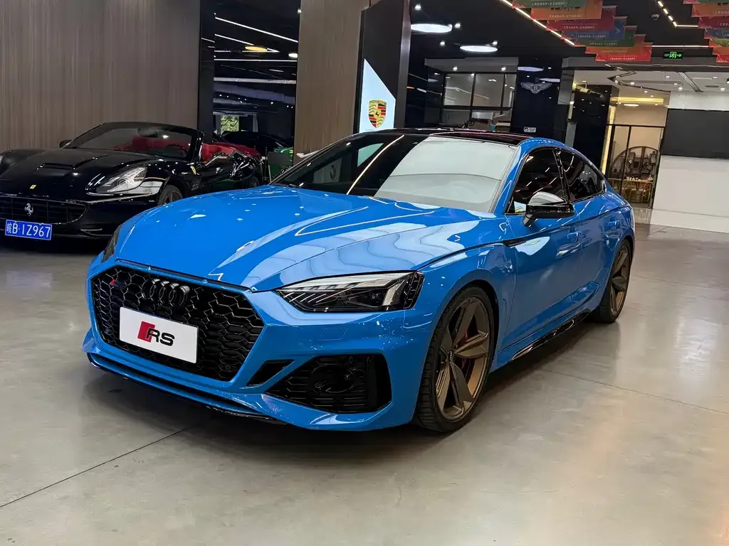 Audi RS 5 — фото 1
