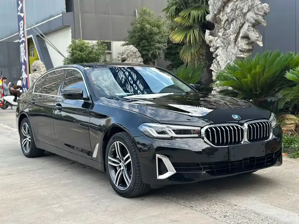 BMW 5 Series — фото 3