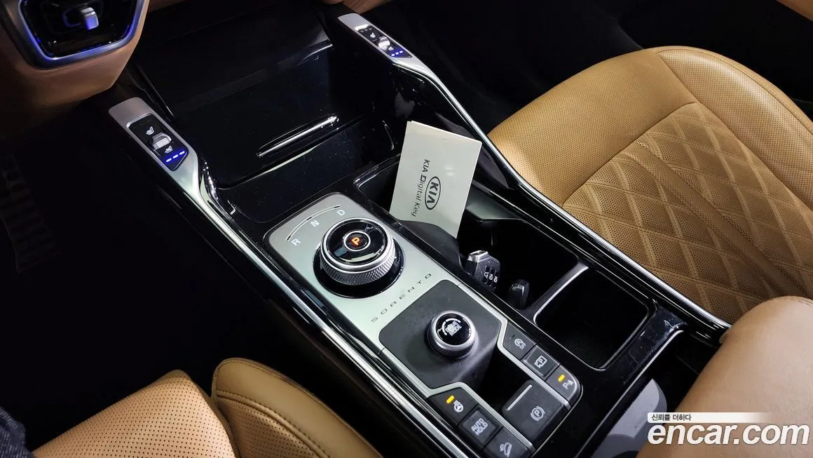 Kia Sorento — фото 9