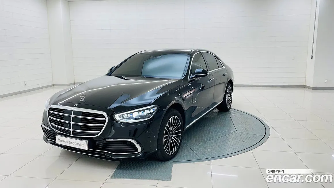 Mercedes-Benz S-Class — фото 1
